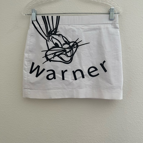 Unique Vintage Warner Brothers skort size 6 - Picture 1 of 13